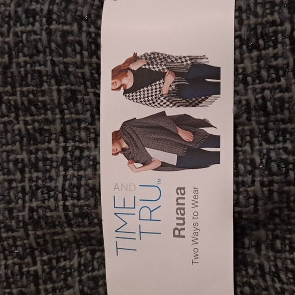 🖤 NWT 🖤 Time and Tru Ruana, black and grey - Picture 2 of 6